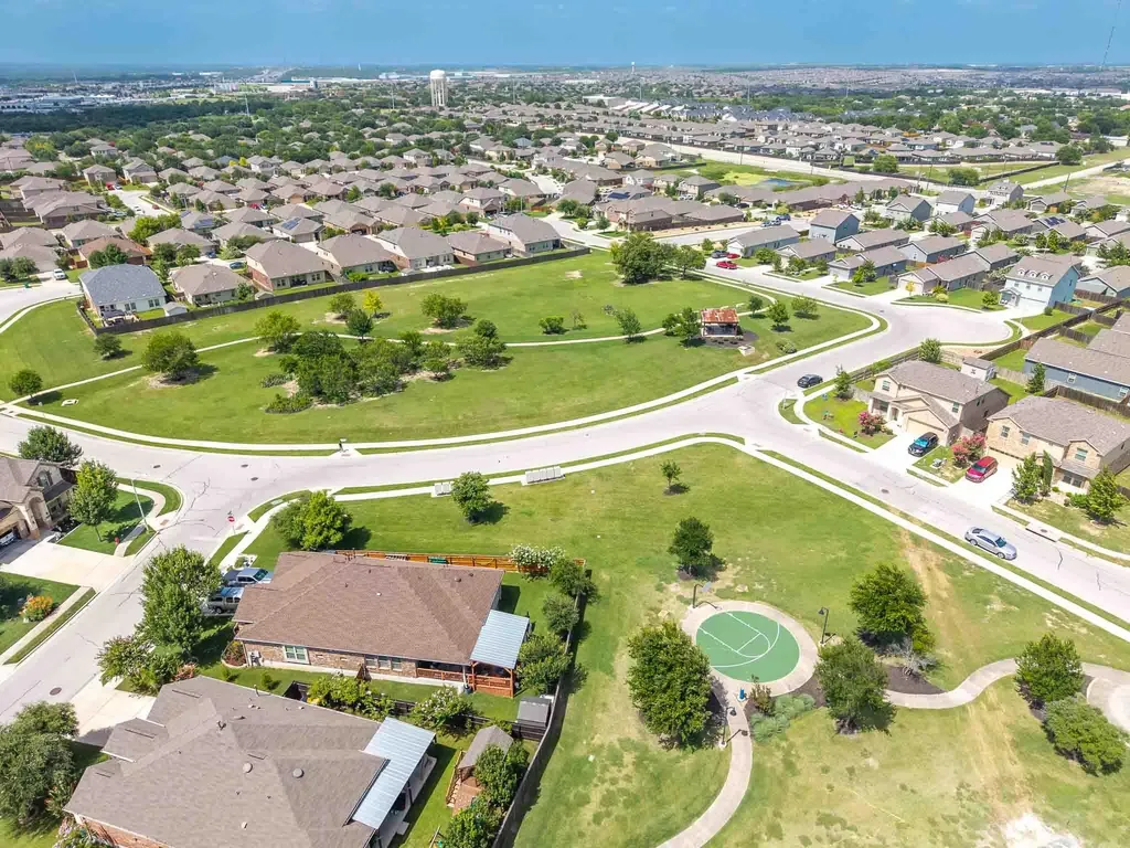 393 Moon Stone Trail Buda TX 78610