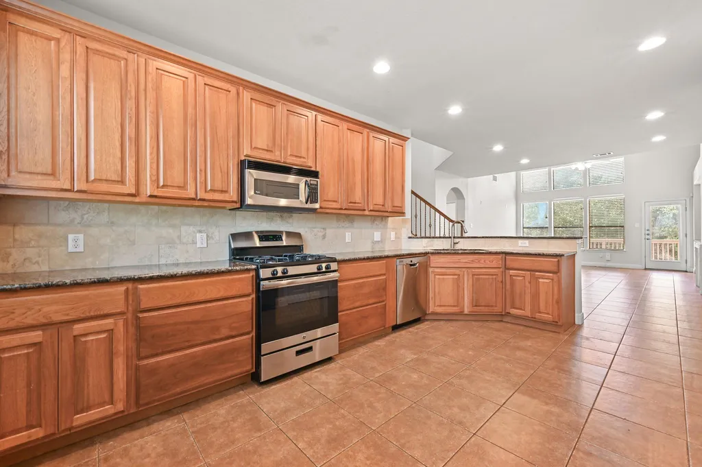 6705 Covered Bridge Drive Austin TX 78736
