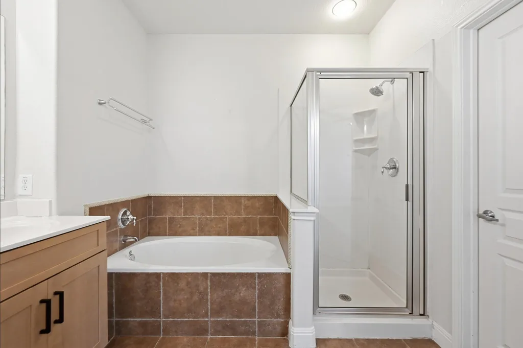 6705 Covered Bridge Drive Austin TX 78736