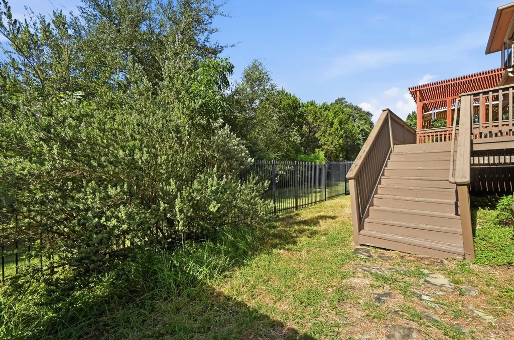 6705 Covered Bridge Drive Austin TX 78736