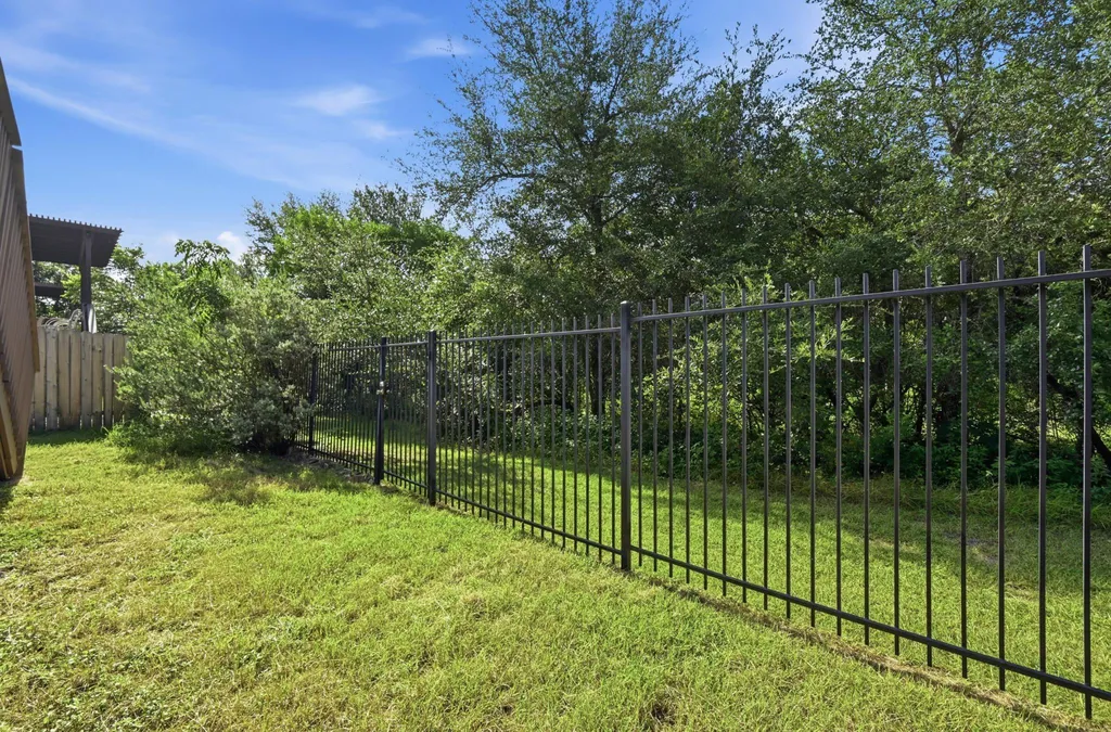 6705 Covered Bridge Drive Austin TX 78736