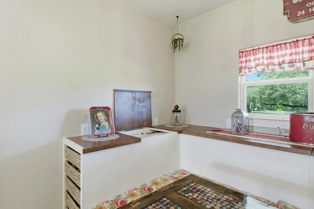 450 County Road 204 Liberty Hill TX 78642