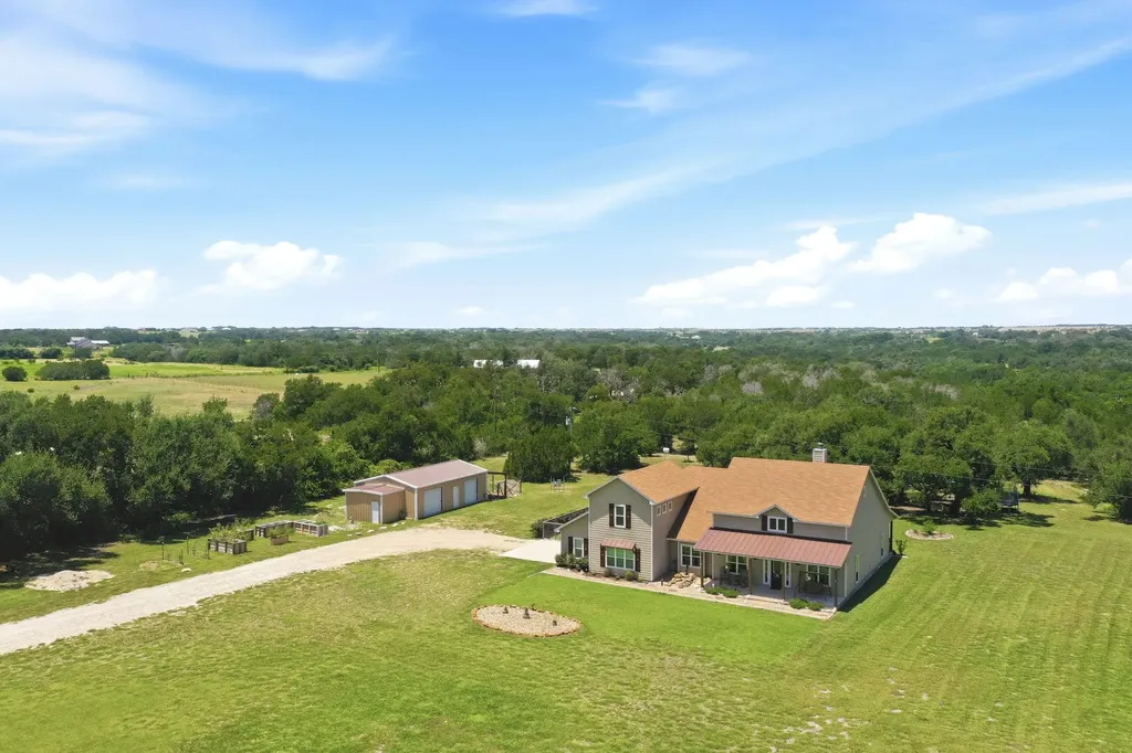 450 County Road 204 Liberty Hill TX 78642