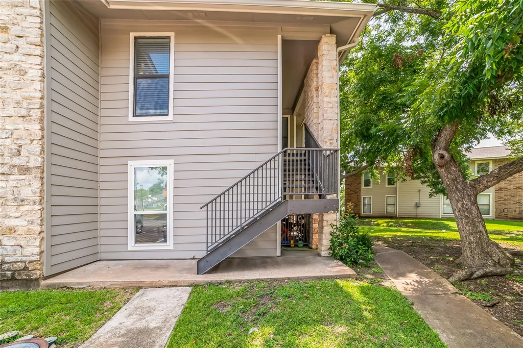10616 Mellow Meadow Drive Austin TX 78750