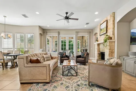 14 Camwood Trail The Hills TX 78738