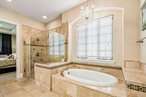14 Camwood Trail The Hills TX 78738