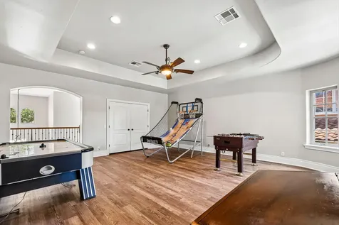 14 Camwood Trail The Hills TX 78738