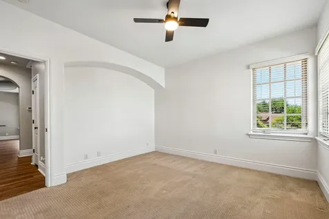 14 Camwood Trail The Hills TX 78738