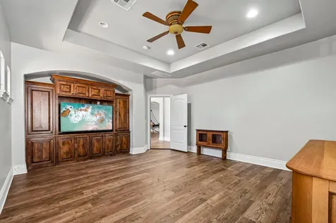14 Camwood Trail The Hills TX 78738