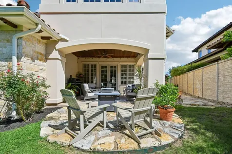 14 Camwood Trail The Hills TX 78738