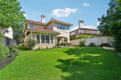 14 Camwood Trail The Hills TX 78738