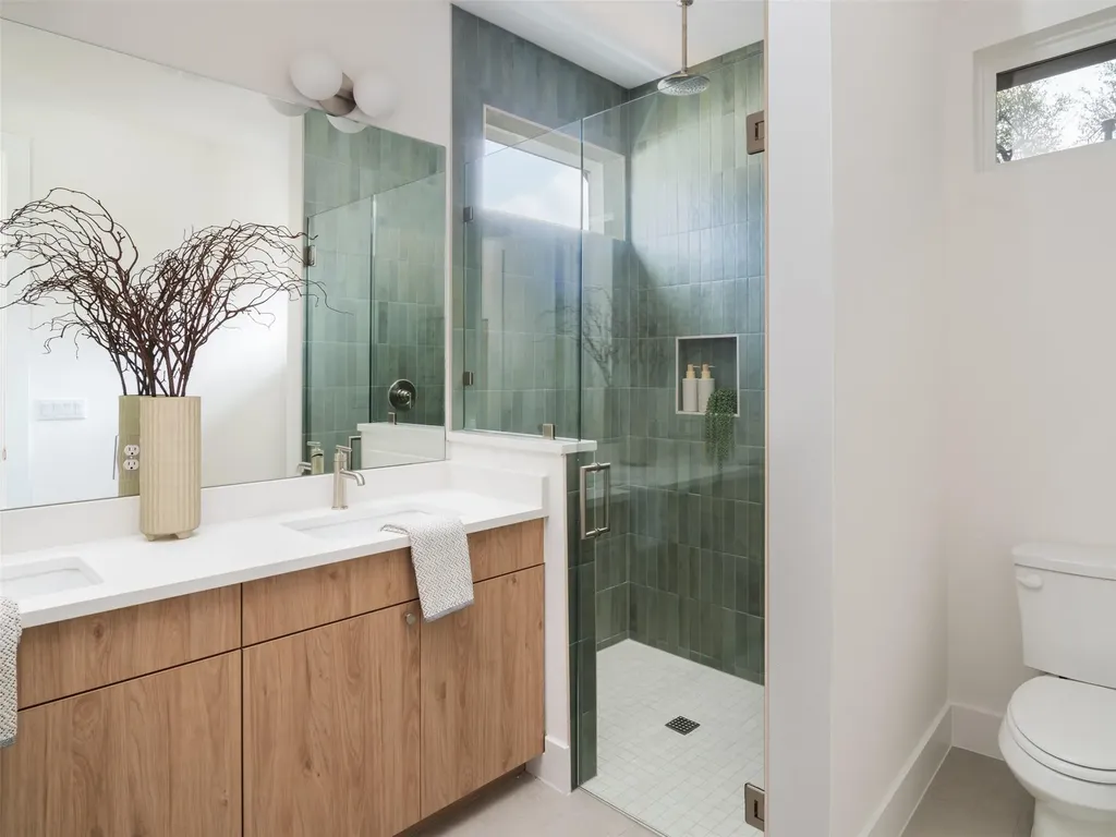 6409 Bradsher Austin TX 78745