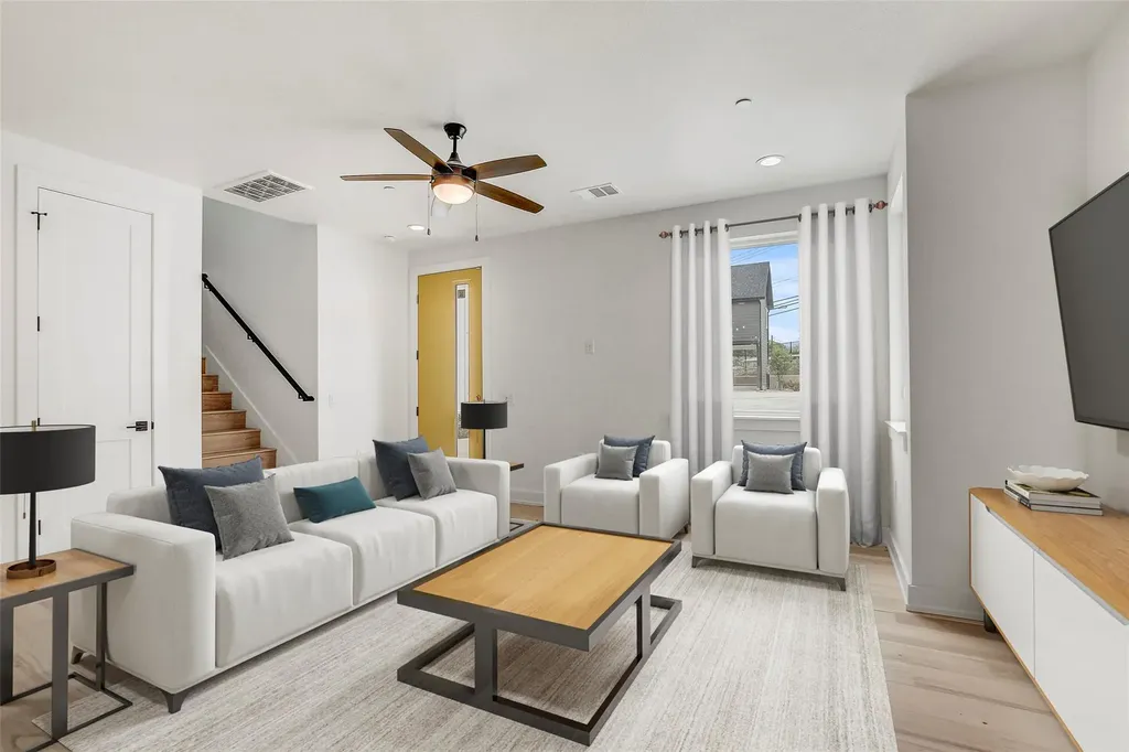 4127 E 12th Street Austin TX 78721