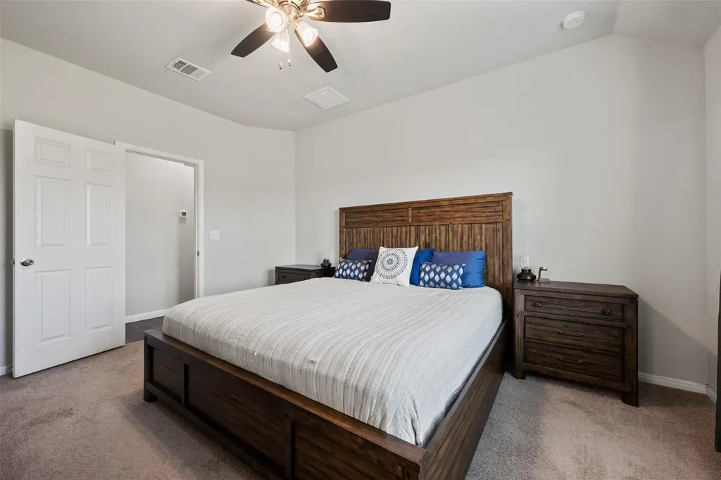204 Lambert Street Leander TX 78641