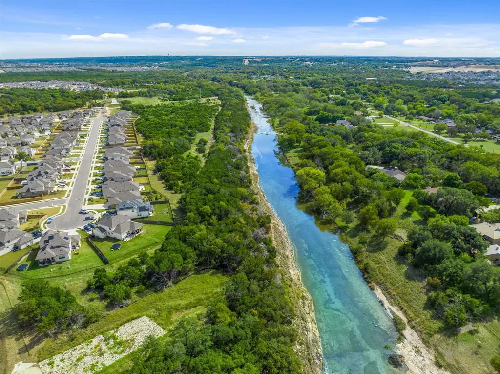 204 Lambert Street Leander TX 78641