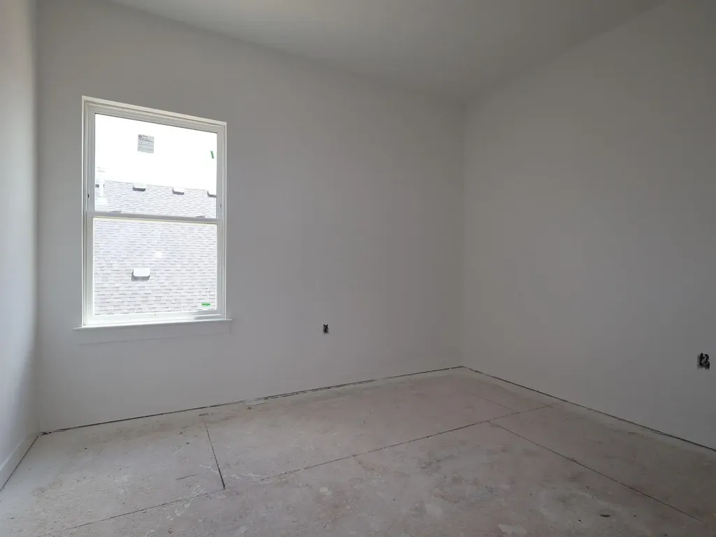 261 Callahan Loop Buda TX 78610