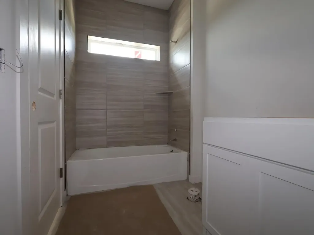 261 Callahan Loop Buda TX 78610