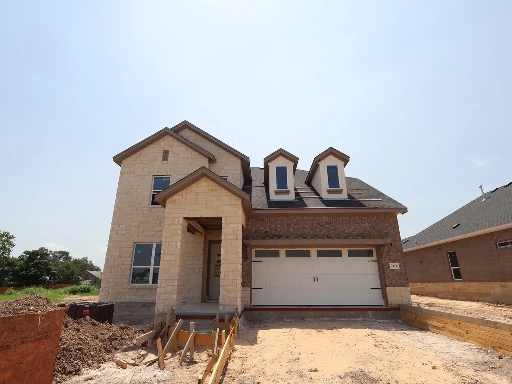 261 Callahan Loop Buda TX 78610