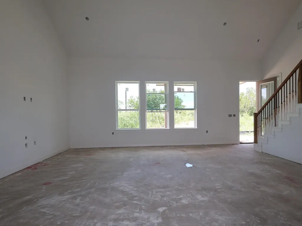 261 Callahan Loop Buda TX 78610
