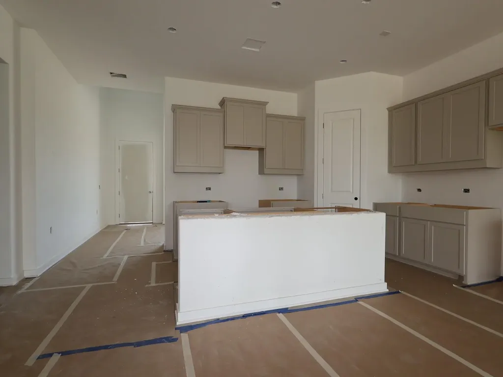 261 Callahan Loop Buda TX 78610