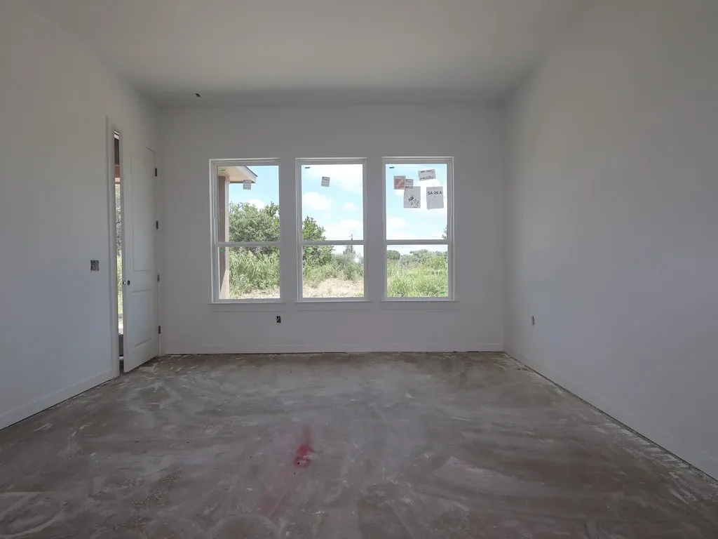 261 Callahan Loop Buda TX 78610
