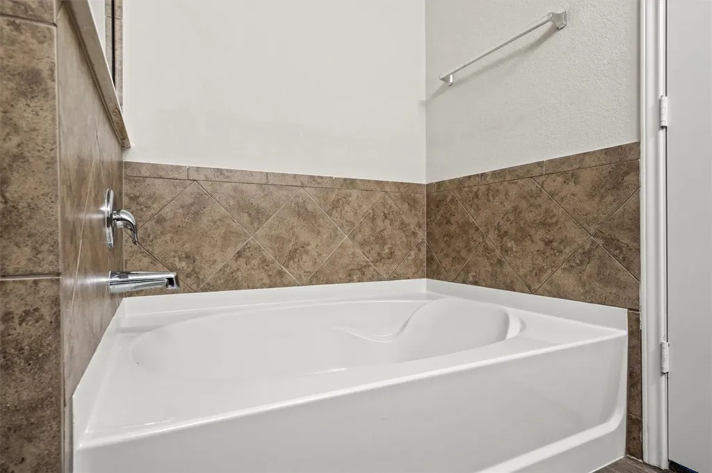 11816 Jackson Falls Way Manor TX 78653