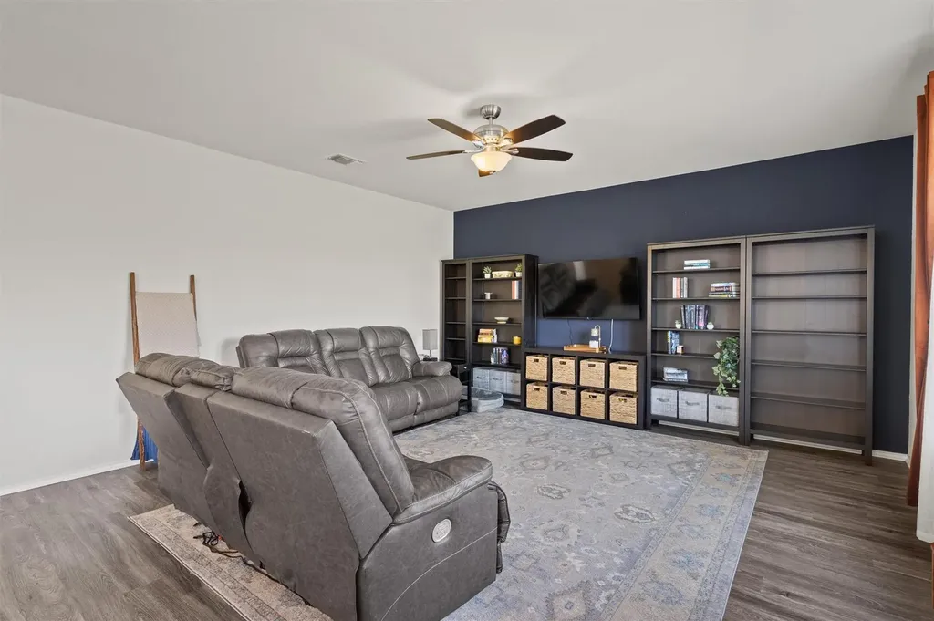 11816 Jackson Falls Way Manor TX 78653