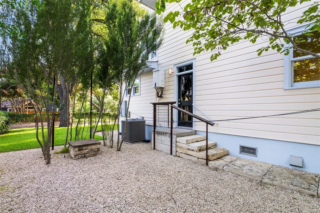 3201 Glenview Avenue Austin TX 78703