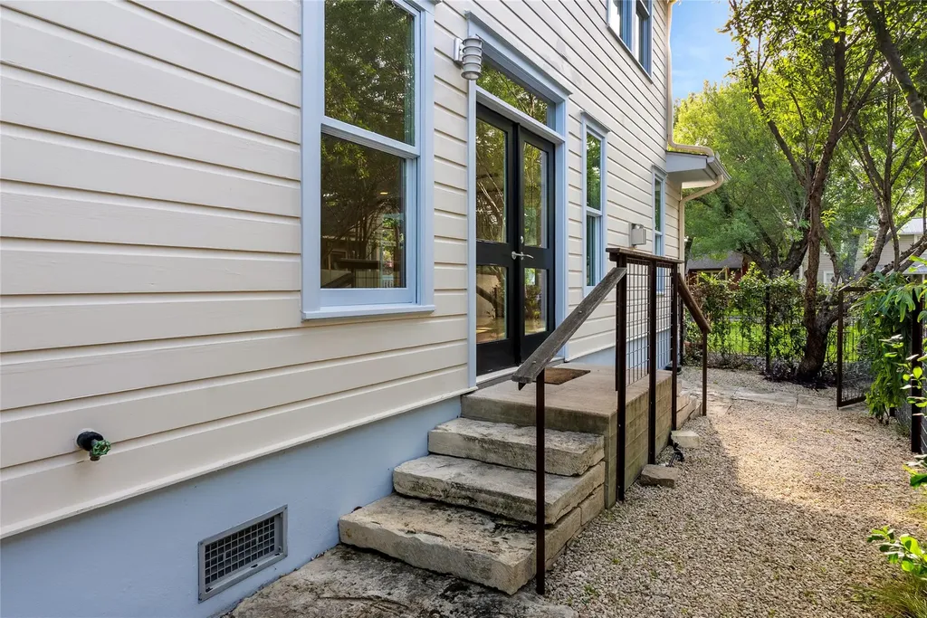 3201 Glenview Avenue Austin TX 78703