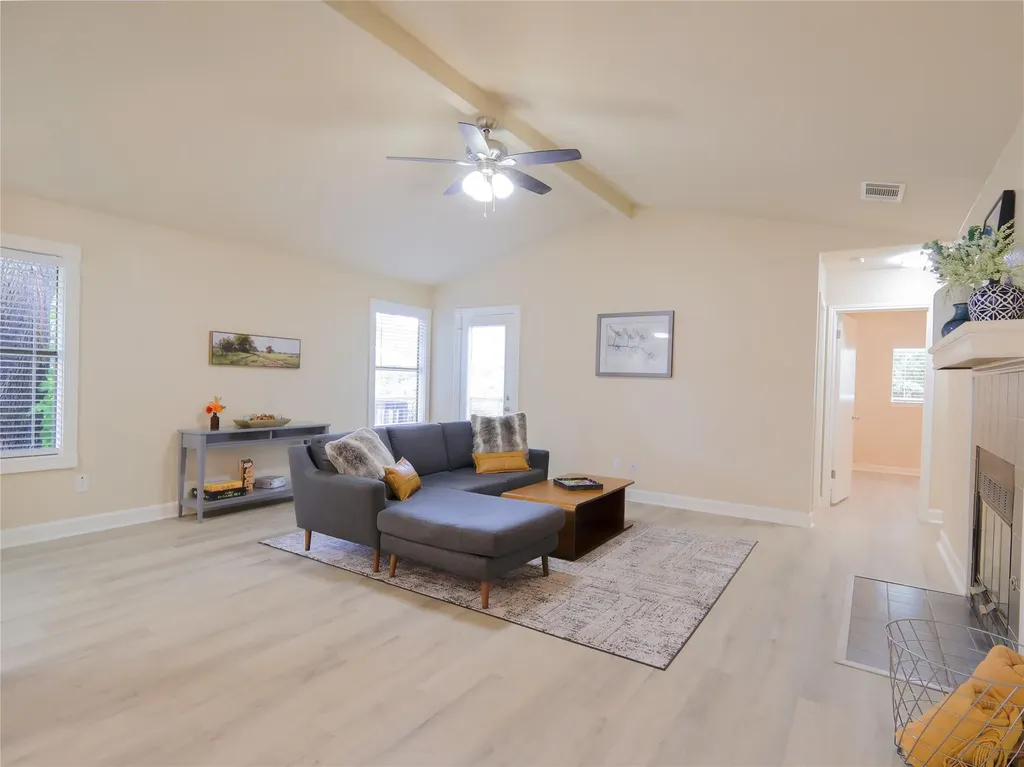 12903 Campos Drive Austin TX 78727