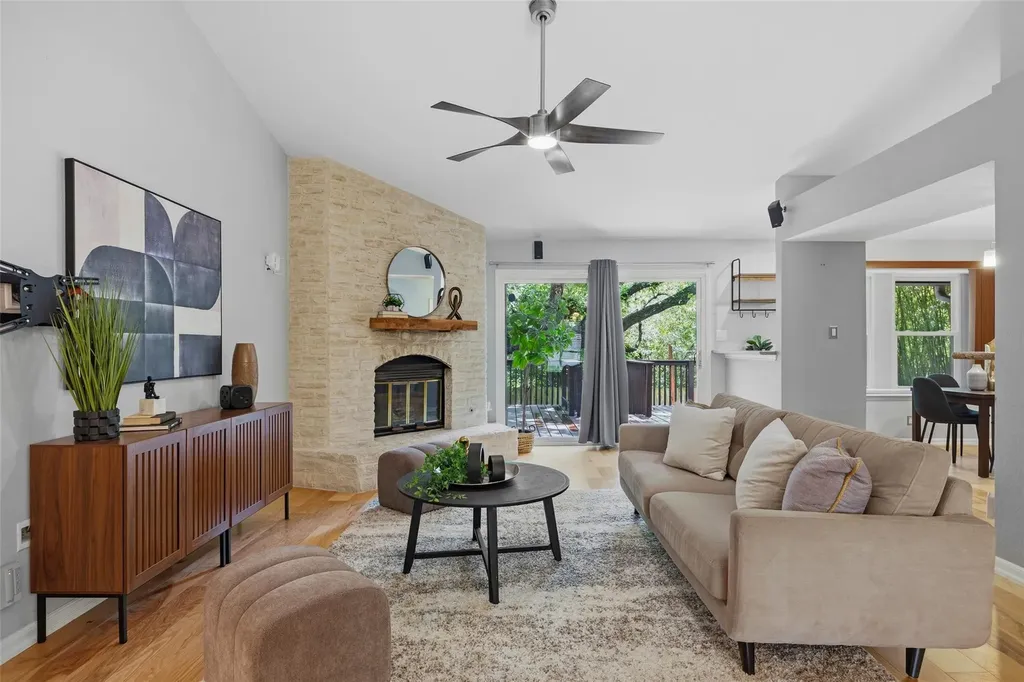 4209 Red Cloud Drive Austin TX 78759