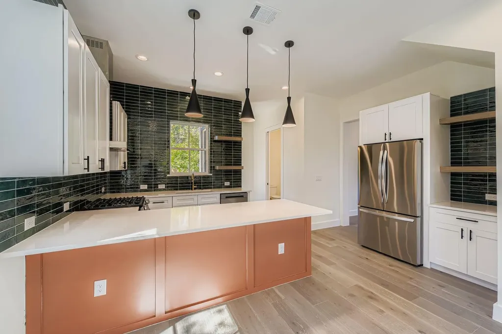 4712 S Forest Drive Austin TX 78745