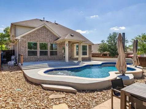 225 Kirkhill Street Hutto TX 78634
