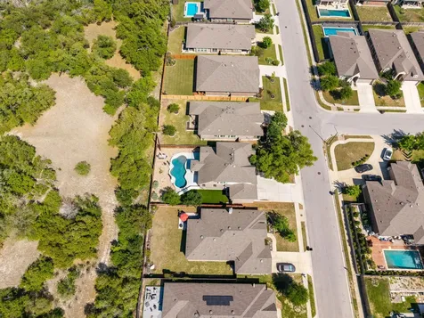 225 Kirkhill Street Hutto TX 78634