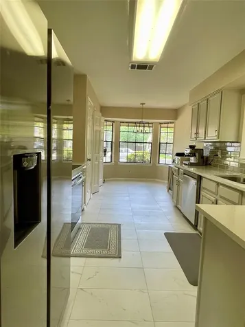 8905 Bridgewood Trail Austin TX 78729