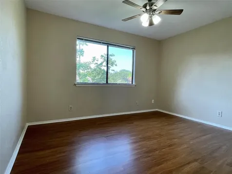 8905 Bridgewood Trail Austin TX 78729