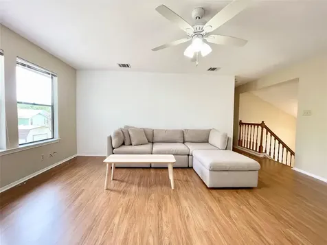 8905 Bridgewood Trail Austin TX 78729