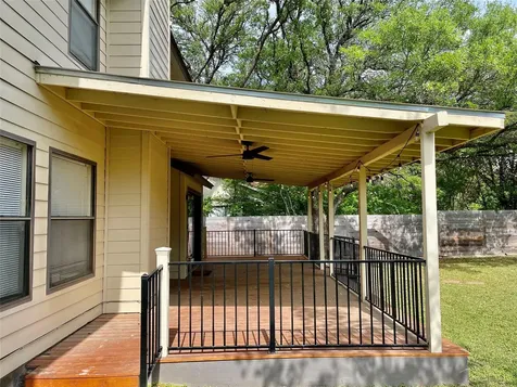 8905 Bridgewood Trail Austin TX 78729