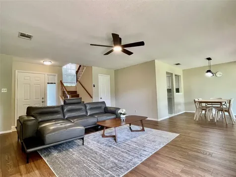 8905 Bridgewood Trail Austin TX 78729