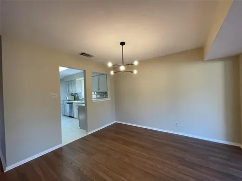 8905 Bridgewood Trail Austin TX 78729