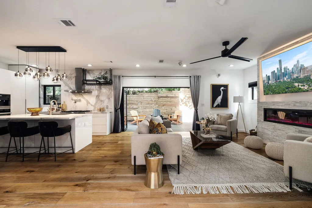 2214 Garden Street Austin TX 78702