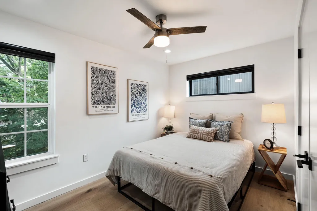 2214 Garden Street Austin TX 78702