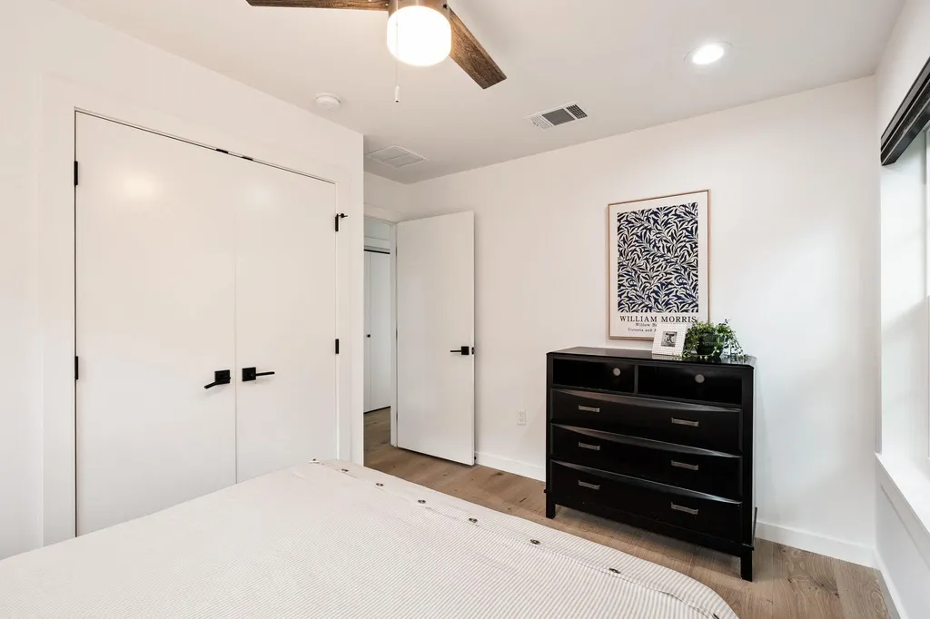 2214 Garden Street Austin TX 78702