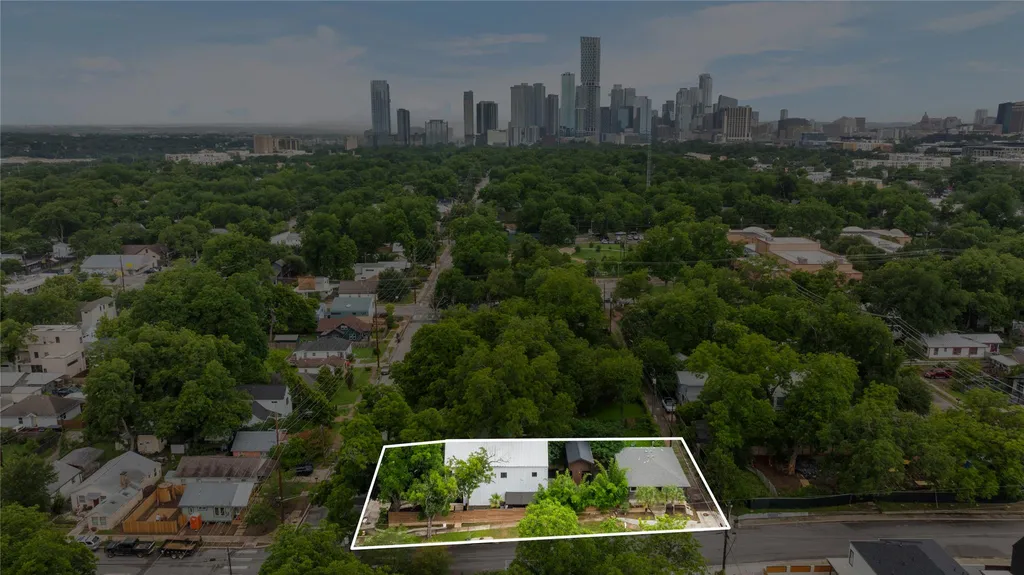 2214 Garden Street Austin TX 78702