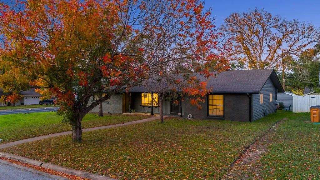 2504 Wildgrove Drive Austin TX 78704