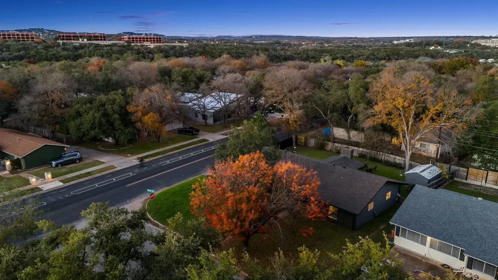 2504 Wildgrove Drive Austin TX 78704