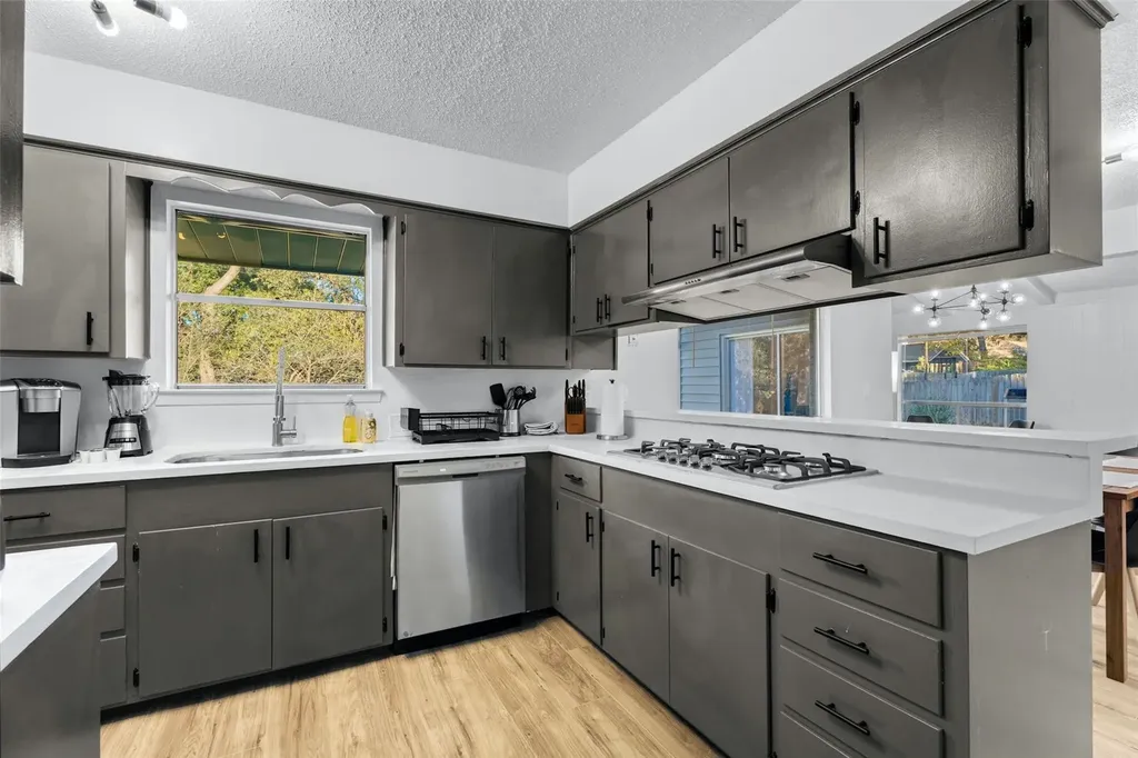 2504 Wildgrove Drive Austin TX 78704