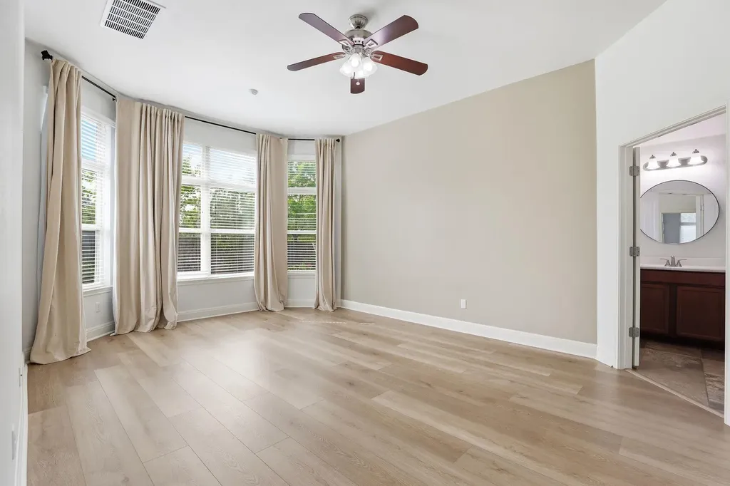 152 Stone View Trail Austin TX 78737
