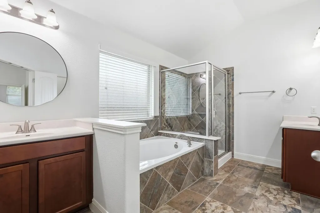 152 Stone View Trail Austin TX 78737