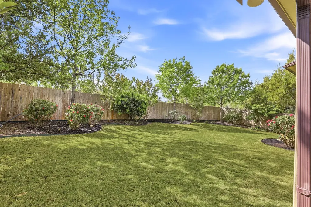 152 Stone View Trail Austin TX 78737
